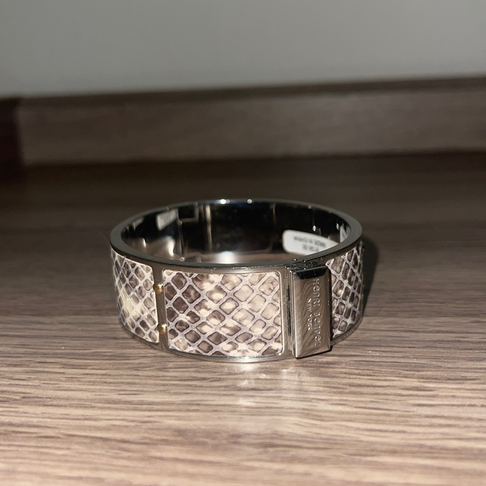 Henri Bendel bracelet